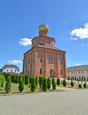 Şehit Aziz prepodobno Büyük Düşesi Elisaveta onuruna Tapınağın görünümü. Kutsal ve Elisavetinsky manastırı. Kaliningrad bölgesi