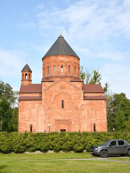 Iglesia Armenia de San Esteban día de verano. Kaliningrado — Foto de Stock