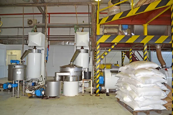 Equipment on the chocolate mass production site in the production shop. Chocolate Factory — Stock Photo, Image