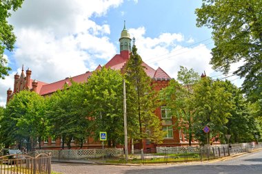 Yatılı okul binası manzarası (Tilzit Halk Okulu, 1906). Sovetsk, Kaliningrad bölgesi