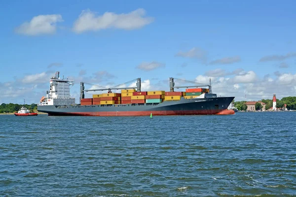 Baltiysk Ryssland Juli 2020 Containerfartyget Valentina Passerar Genom Östersjön Baltijsk — Stockfoto