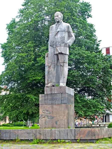Petrozavodsk Russia Temmuz 2012 Kuusinen Anıtı 1881 1964 Karelya — Stok fotoğraf