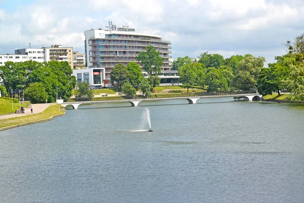 Kaliningrad Ρωσία Ιουλίου 2020 Άποψη Του Ξενοδοχείου Lower Pond Crystal — Φωτογραφία Αρχείου