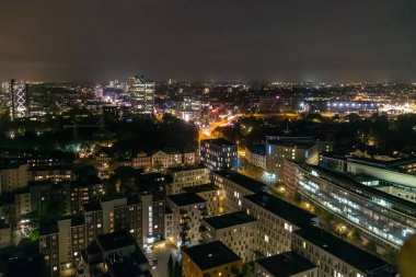 Hamburg şehir manzarası gece