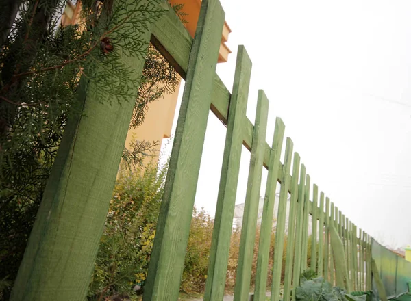 Wooden Fence Green Garden — Stock Photo, Image