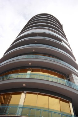 Modern cam ofis mimarisi