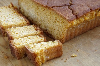 Taze pişmiş mısır ekmeği