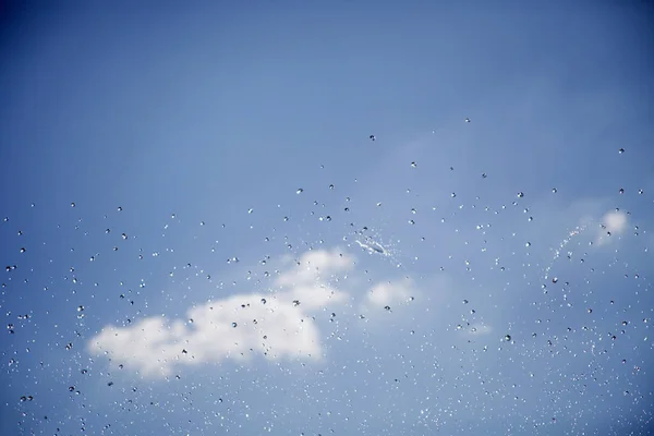 水滴が空に — ストック写真