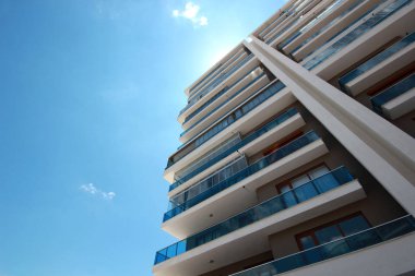 Modern apartman ve balkon