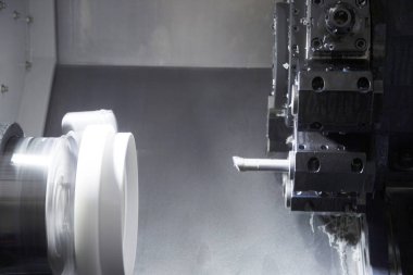 cnc torna makinesi