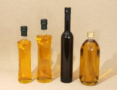 Organik, zeytinyağı şişeleri