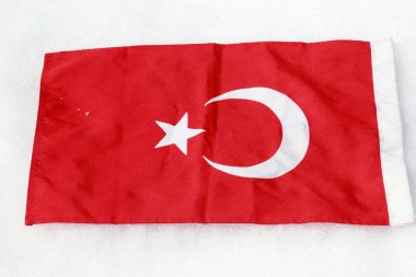 Sno'da Türk Bayrağı