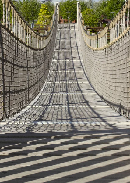 Puente Colgante Madera Parque Público — Foto de Stock