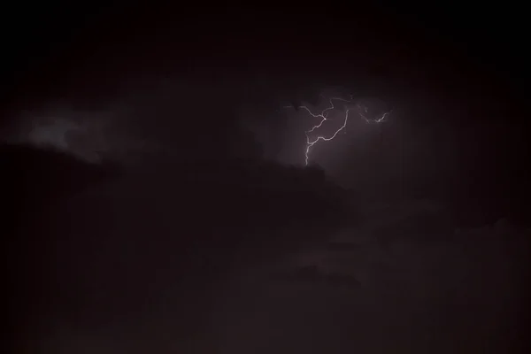 Blitz Der Nacht Dramatischen Himmel — Stockfoto