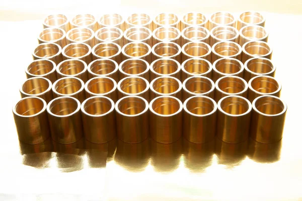 Technologieën Voor Engineering Metaalbewerking Nieuwe Messing Cilinders — Stockfoto