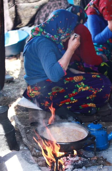 Bulgur Pilaf Cooked Wood Fire Nomad Tent — Stock Photo, Image