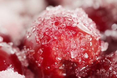 Organik vişne reçeli hazırlanıyor. Ev yapımı siyah kiraz reçeli. 