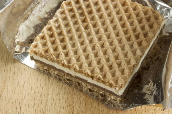 Knusprige Waffeln Mit Schokolade Und Haselnusscreme — Stockfoto