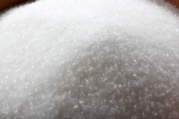 ボウルに砂糖をグラニュー糖 洗練されたテーブルシュガーの結晶 甘い可溶性炭水化物 ブドウ糖とフルクトースの糖鎖 — ストック写真