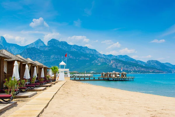Antalya Törökország 2018 Május Strandtól Pavilonok Partján Homokos Strand Földközi — Stock Fotó