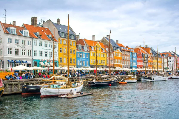 Copenhagen Denmark August 2018 Colorful Houses Boats Embankment Canal Nyhavn — Stock Photo, Image