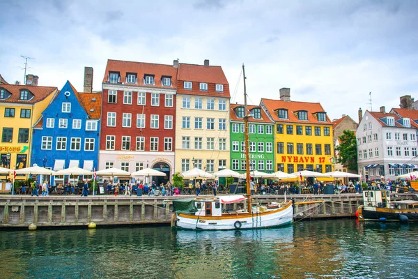 Copenhagen Denmark August 2018 Colorful Houses Boats Embankment Canal Nyhavn — Stock Photo, Image