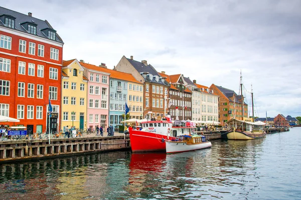 Copenhagen Denmark August 2018 Colorful Houses Boats Embankment Canal Nyhavn — Stock Photo, Image