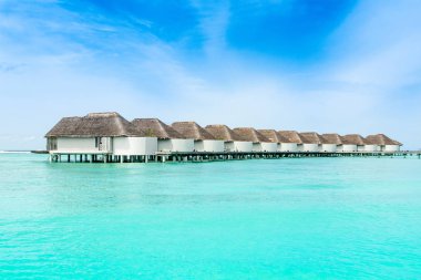 Lhaviyani Atoll, Maldives - 12 Temmuz 2018: Su Villa lüks otel, Kanuhura Adası üzerinde güzel manzara