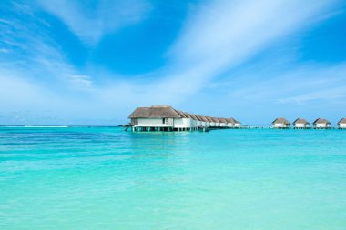 Lhaviyani Atoll, Maldives - 12 Temmuz 2018: Su Villa lüks otel, Kanuhura Adası üzerinde güzel manzara