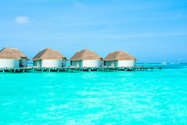 Bela Paisagem Moradias Sobre Água Ilha Maldivas Oceano Índico — Fotografia de Stock