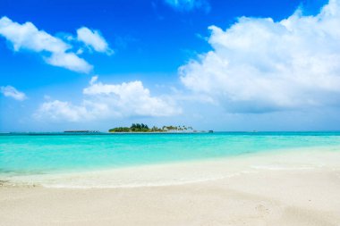 Hint Okyanusu'nda ıssız ada manzaralı güzel kumlu Beach'te lüks resort ve su Villa, Maldivler