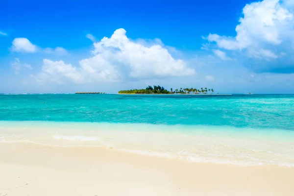 Prachtig Zandstrand Onbewoond Eiland Indische Oceaan Met Uitzicht Tot Luxe — Stockfoto