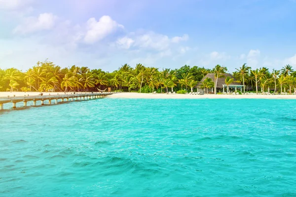 Landskapet Vacker Solnedgång Maldiverna Sandig Strand Med Färgglada Himmel Och — Stockfoto