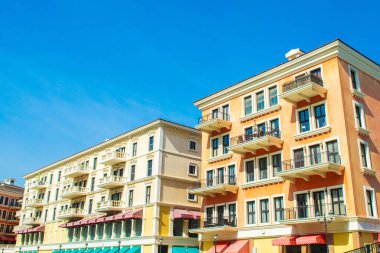 Renkli eskisi Quartier, Pearl Katar Venedik tarzında binanın mimari detaylar 