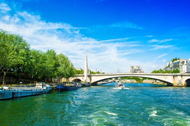 Seine Nehri üzerindeki Tournelle Köprüsü, Paris