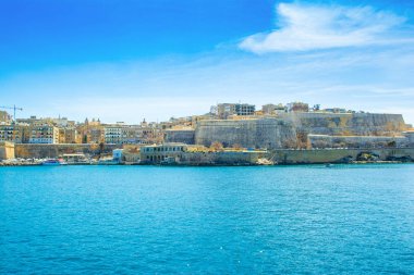 Valletta 'nın panoramik manzaralı güzel bir manzara.