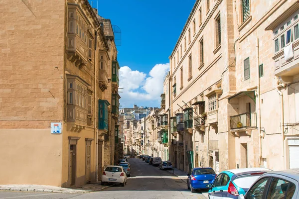 Valletta 'nın eski binalarla manzarası