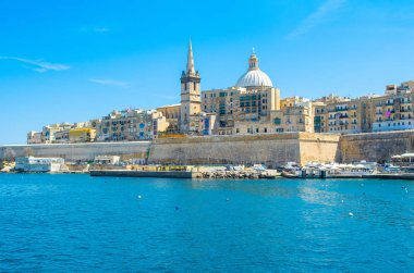 Valletta 'nın panoramik manzaralı güzel bir manzara.