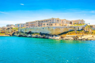 Malta Akdeniz kıyısının güzel manzarası 