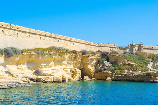 Eski Rinella Kalesi, Kalkara, Malta