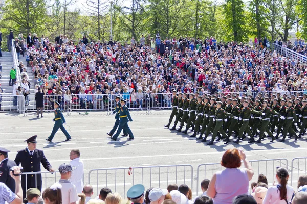 Samara Rusland Mei 2016 Russische Soldaten Maart Parade Jaarlijkse Overwinning — Stockfoto