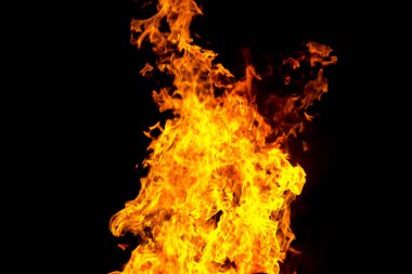 Siyah zemin üzerine kırmızı ateş etmek fotoğraf