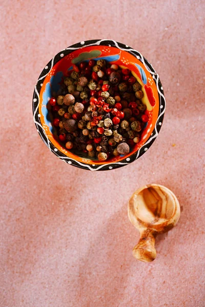 Five Peppercorn Mix Pink Peppercorns Black Peppercorns White Peppercorns Green — Stock Photo, Image