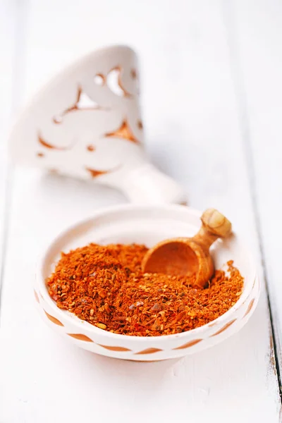 Ceramic Plate Wooden Scoop Ras Hanout Spice Mix — Stock Photo, Image