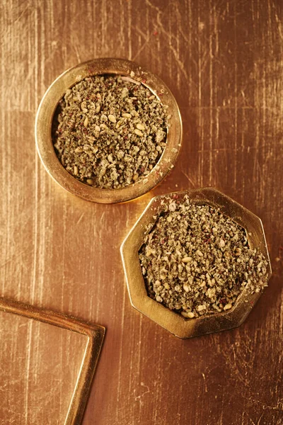 Mieszanki Przypraw Zaatar Tradycyjne Mieszanki Bliskiego Wschodu Tymianku Nasiona Sezamu — Zdjęcie stockowe