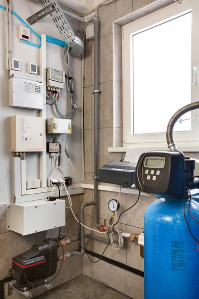 燃气锅炉水处理系统控制单元 — 图库照片