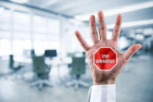 Biznesmen Ręką Znak Stop Street Tekst Stop Biurokracji — Zdjęcie stockowe