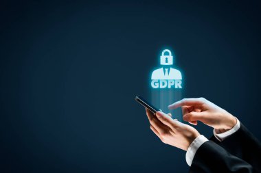 genel veri koruma yönetmeliği kavramı. İşadamı veya bu teknoloji ile metin Gdpr ve insanlar ve kafa yerine kilit simgesi.