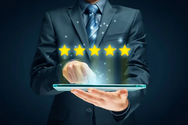 Feedback Revizuire Creștere Conceptelor Rating Utilizatorul Tabletei Digitale Oferă Cinci — Fotografie, imagine de stoc