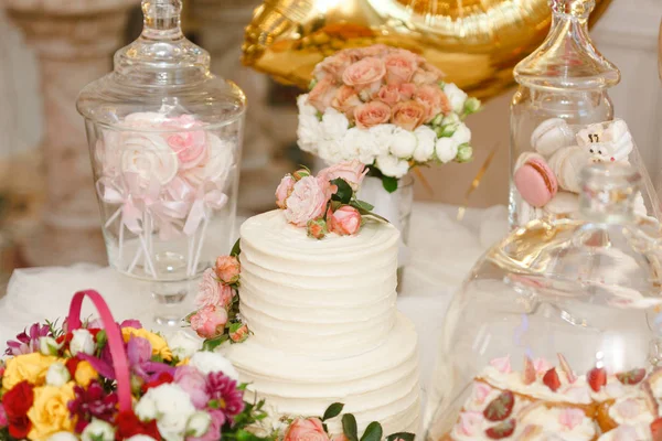 şenlikli masa ayarı, tatlı masa